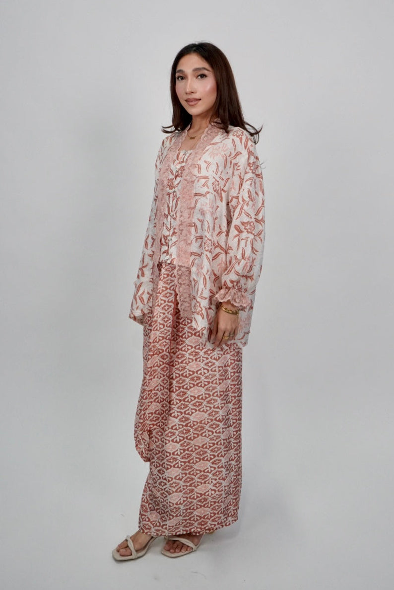 Qisya in Coral Blush