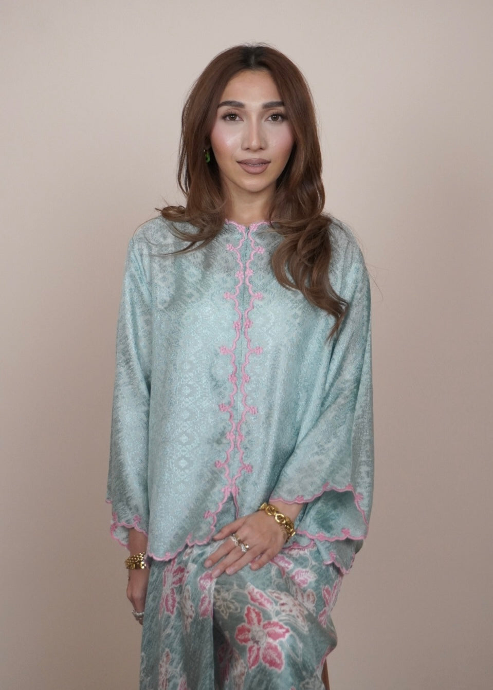 Mekar : Qayla in Tiffany