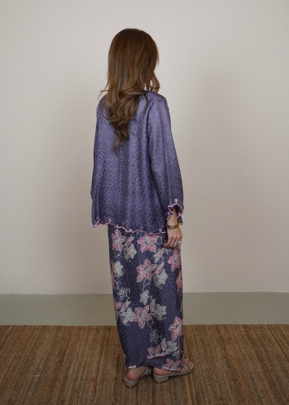 Mekar : Qayla in Purple Haze
