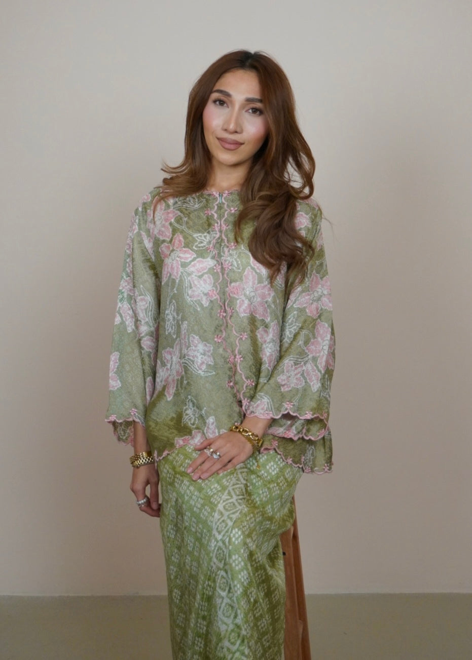 Mekar : Qayla in Sweetpea