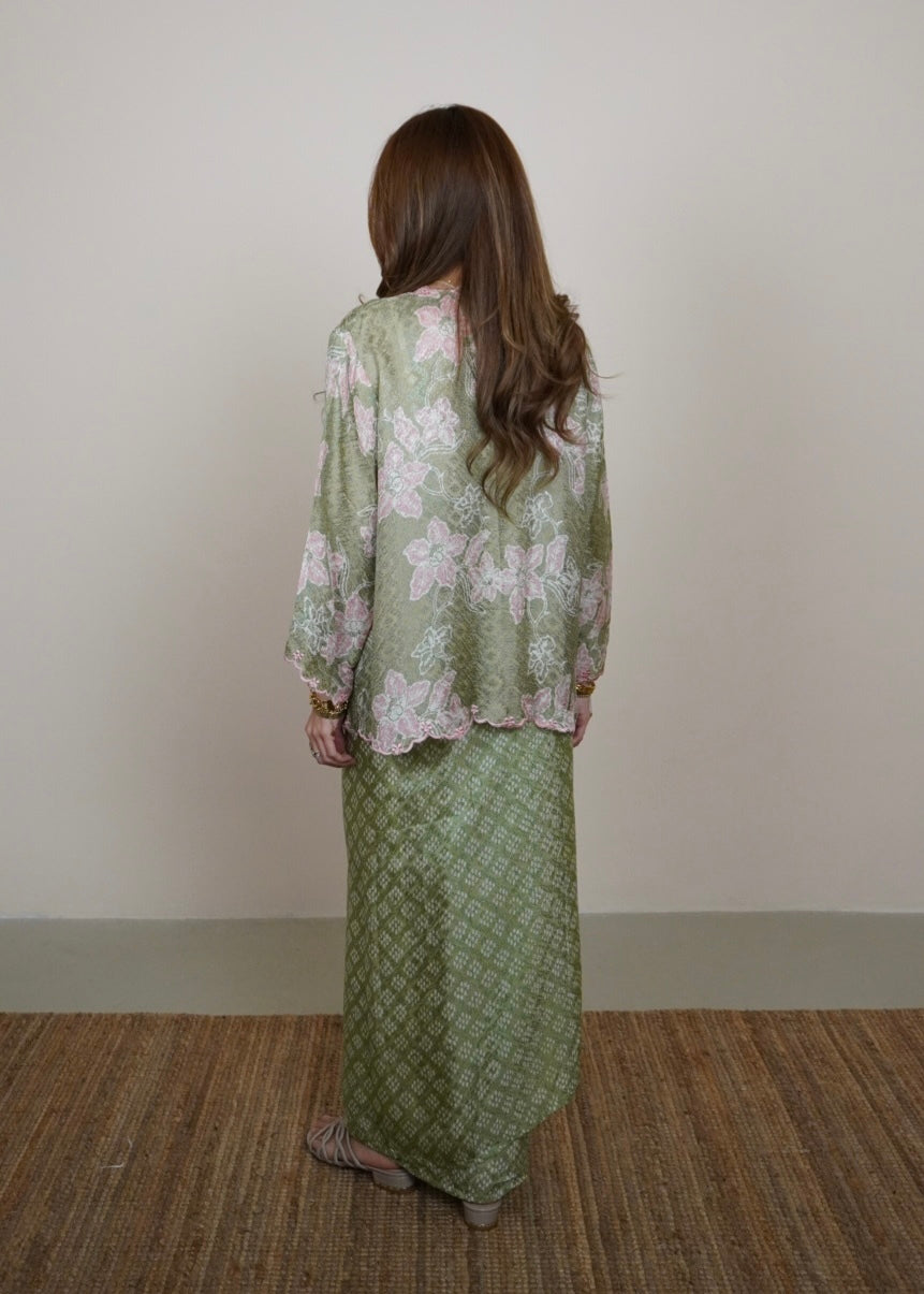 Mekar : Qayla in Sweetpea