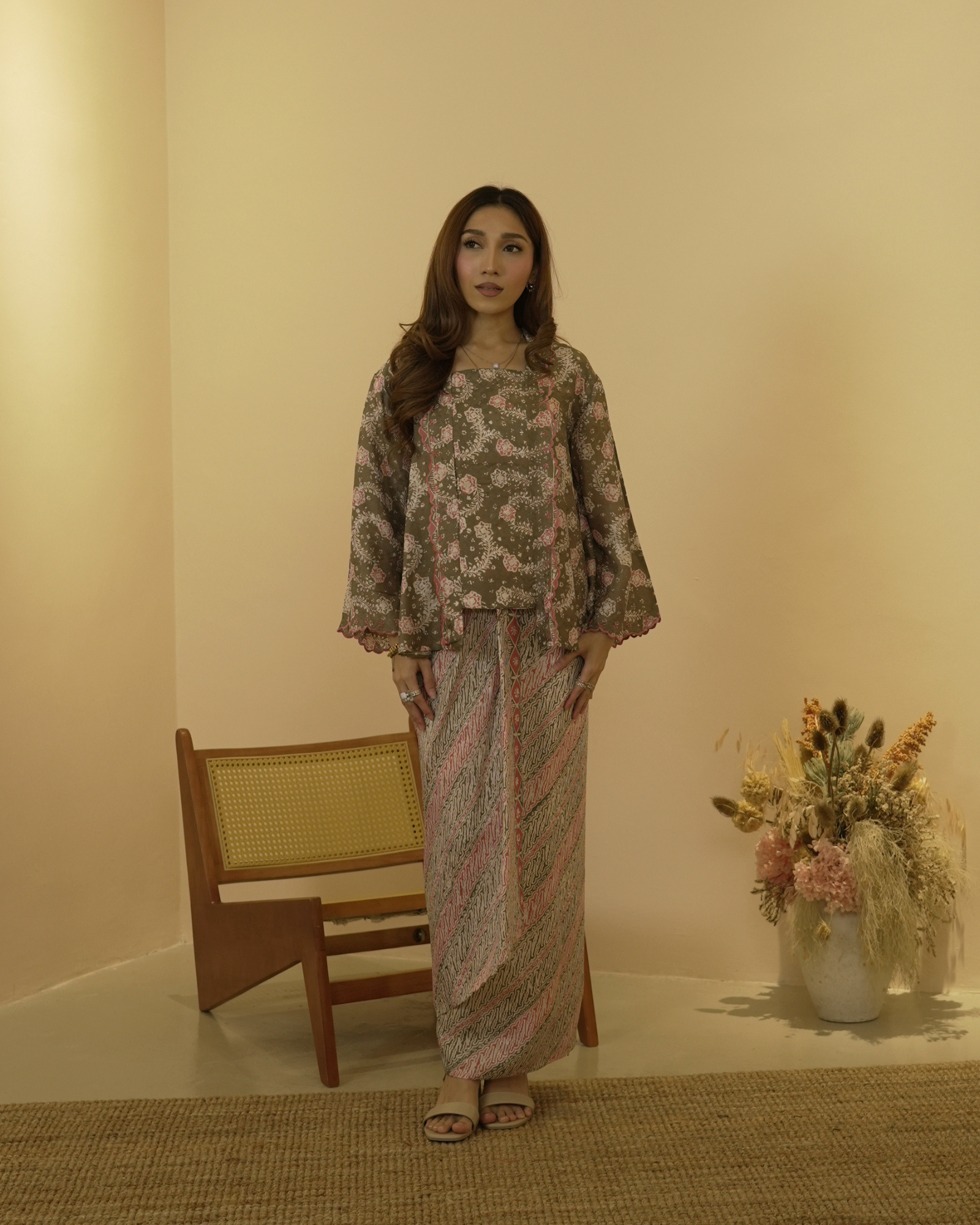 Kuntum in Olive Green