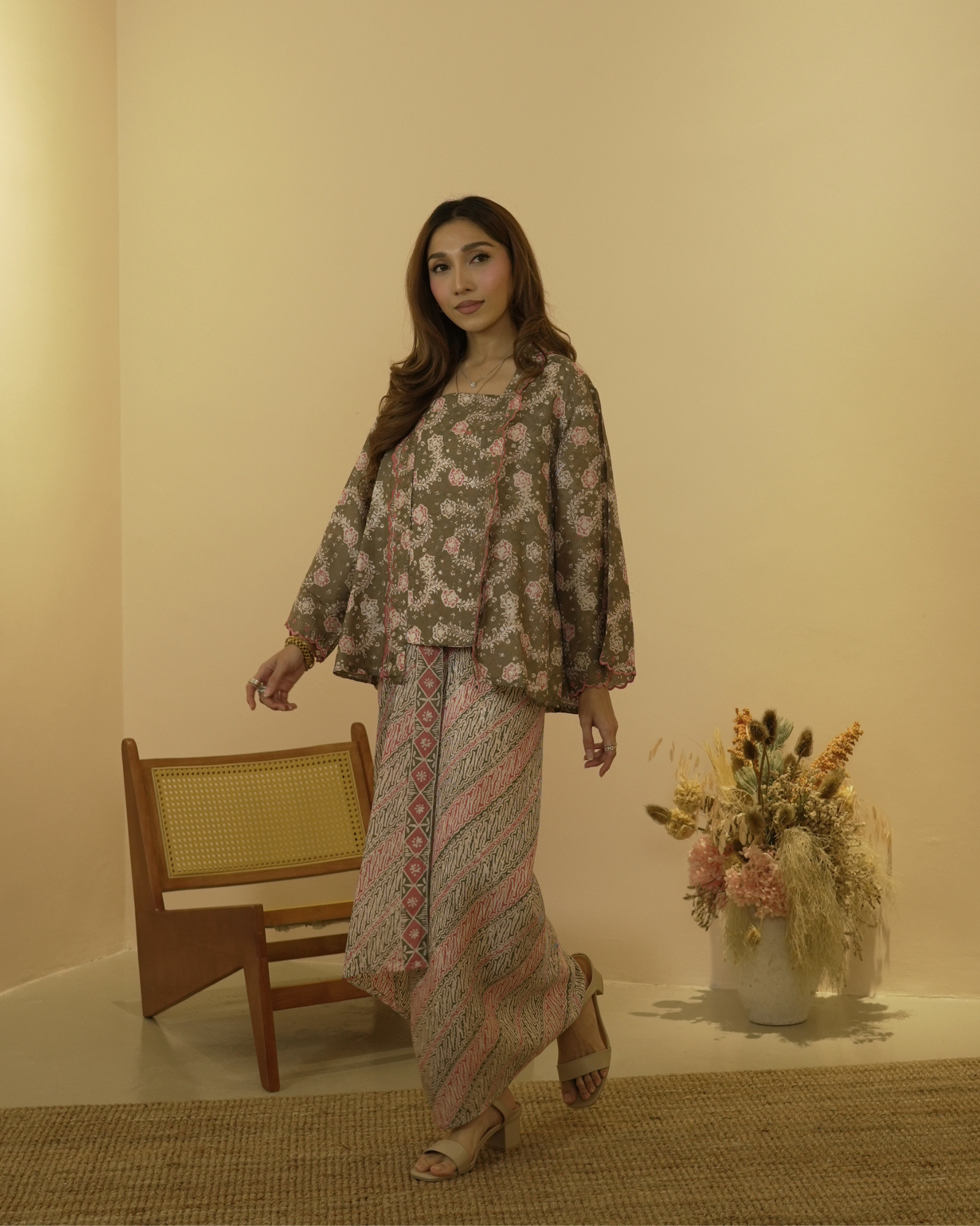 Kuntum in Olive Green