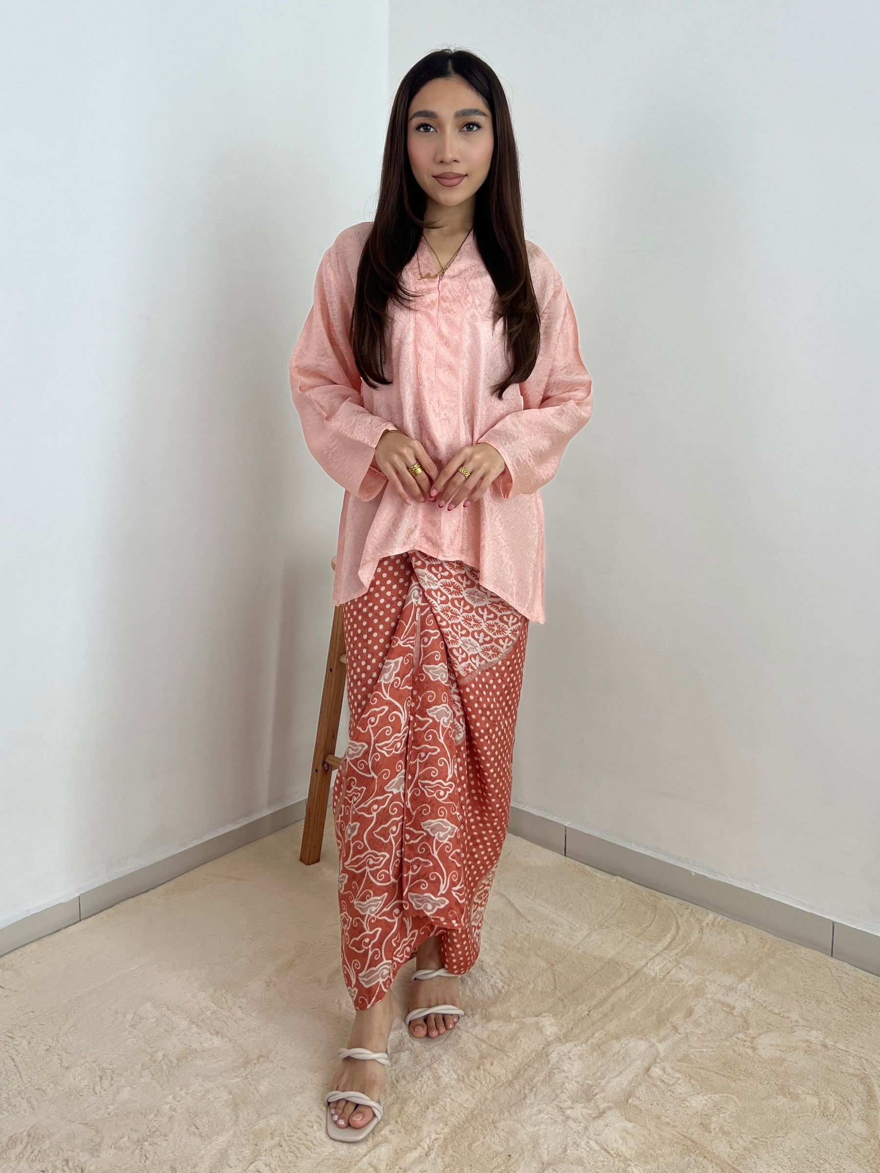 Mina in Peach Bloom