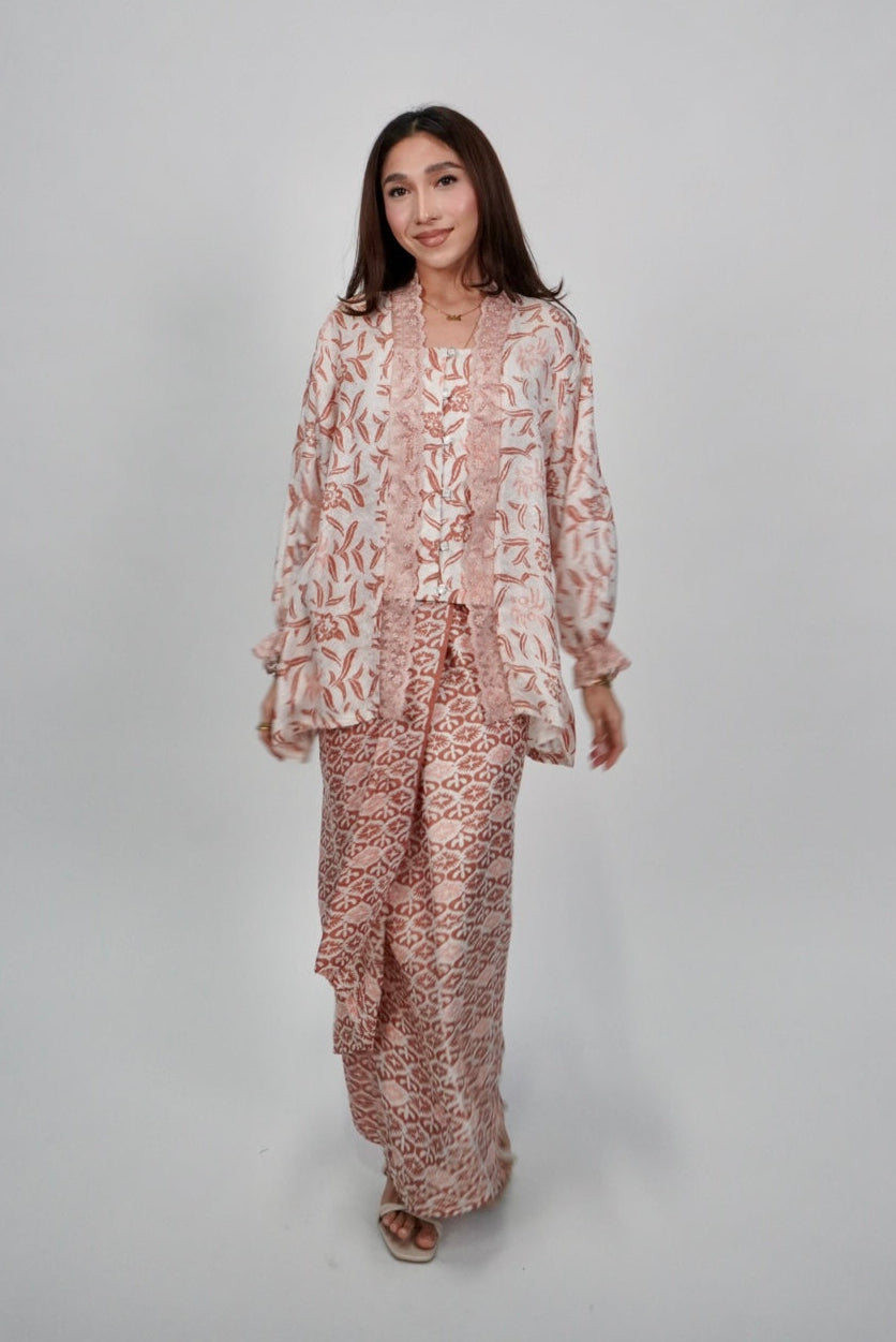 Qisya in Coral Blush