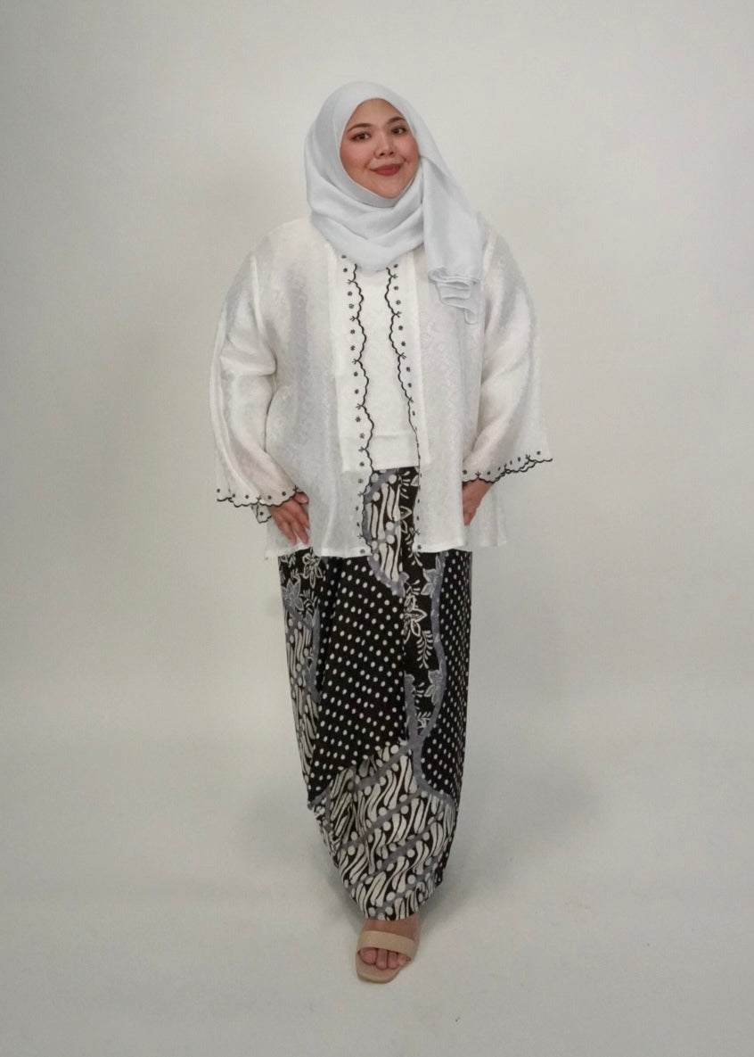 Kuntum Plus in White
