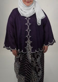 Qayla Plus in Prune