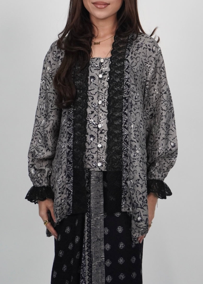 Qisya in Dark Grey