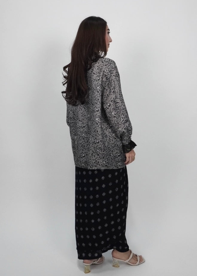 Qisya in Dark Grey