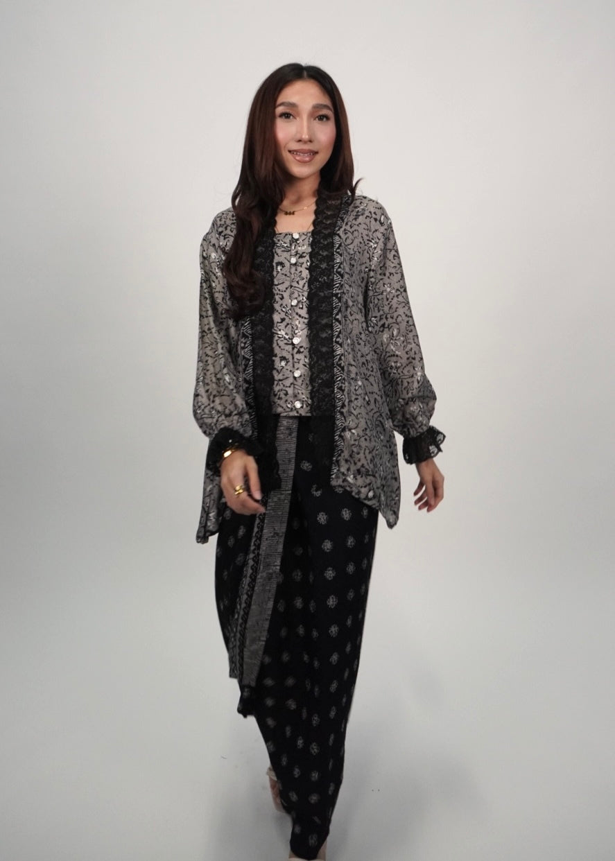 Qisya in Dark Grey
