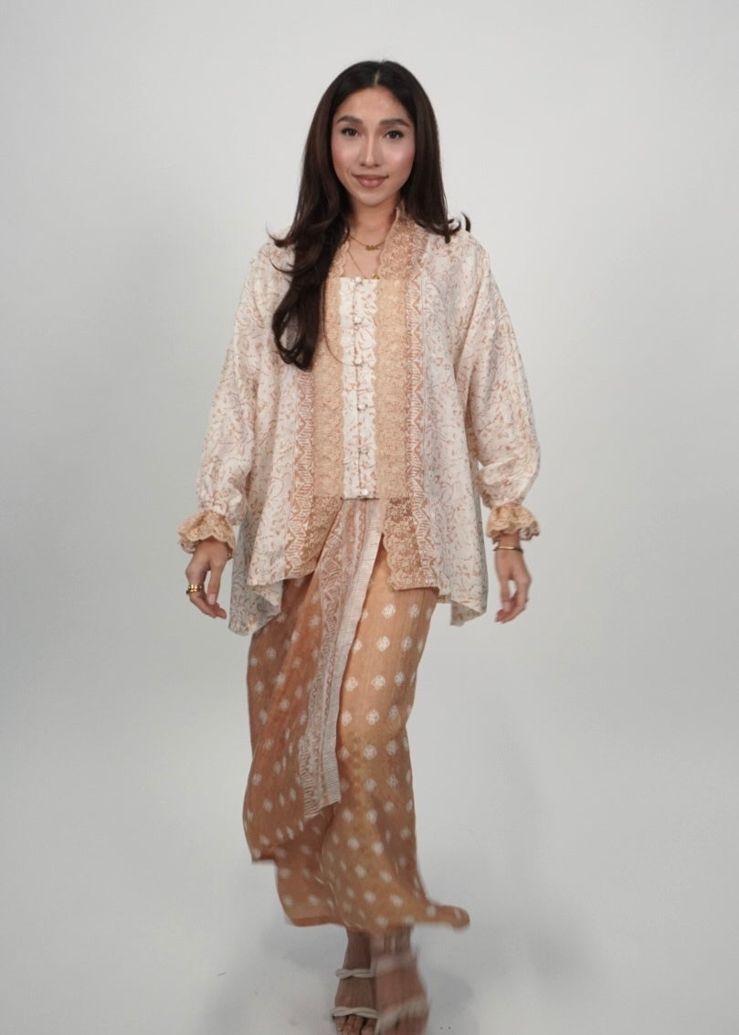 Qisya in Peach Puff