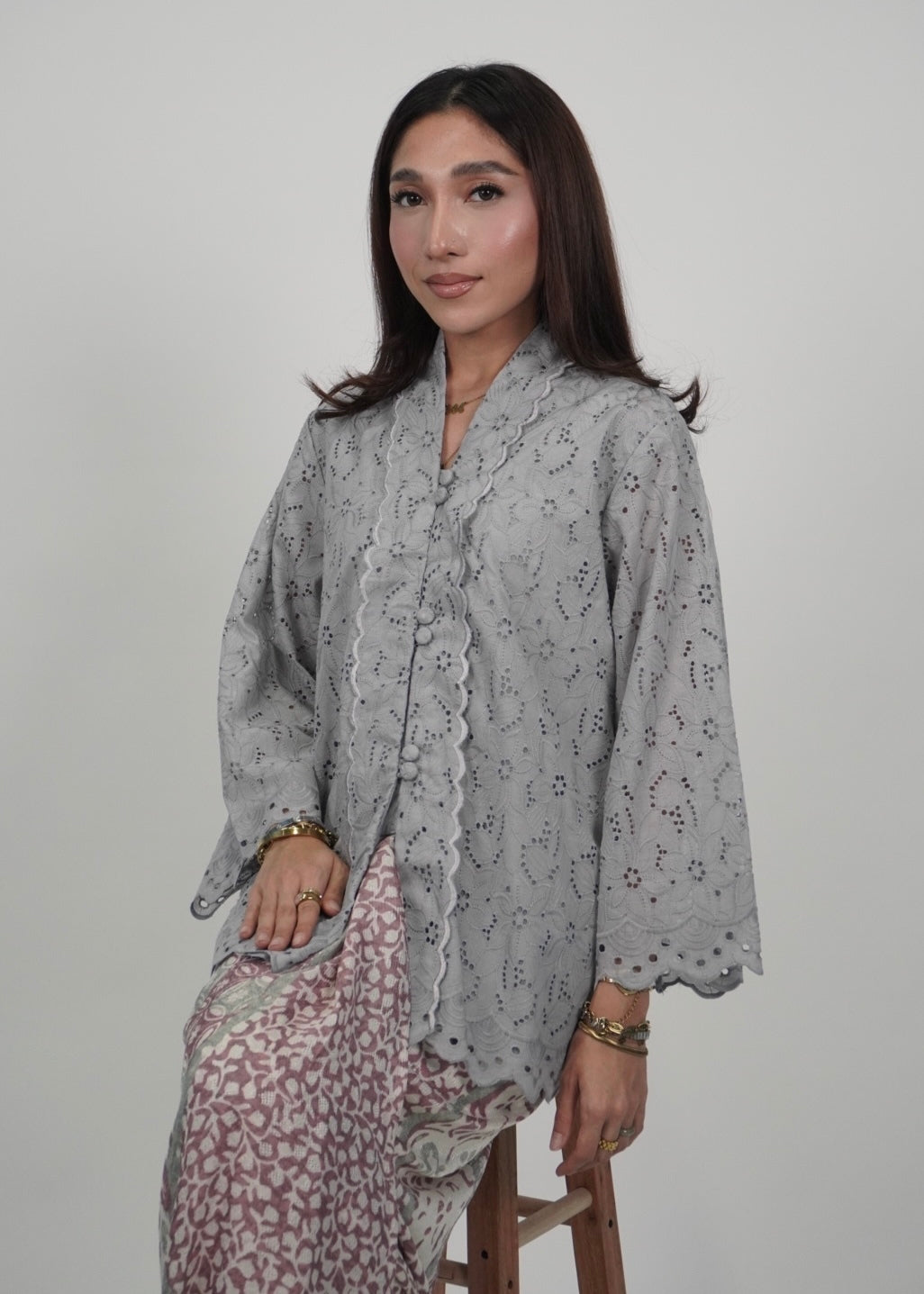 Qaseh Liris in Pink Ash