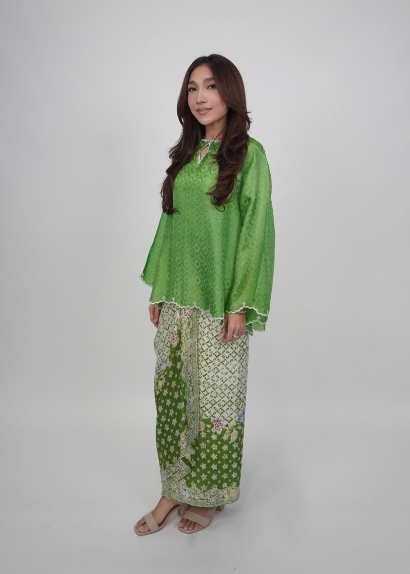Chantiq in Kelly Green