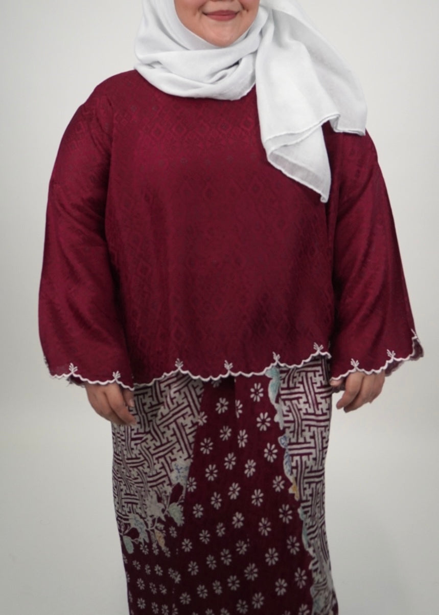 Chantiq Plus in Maroon
