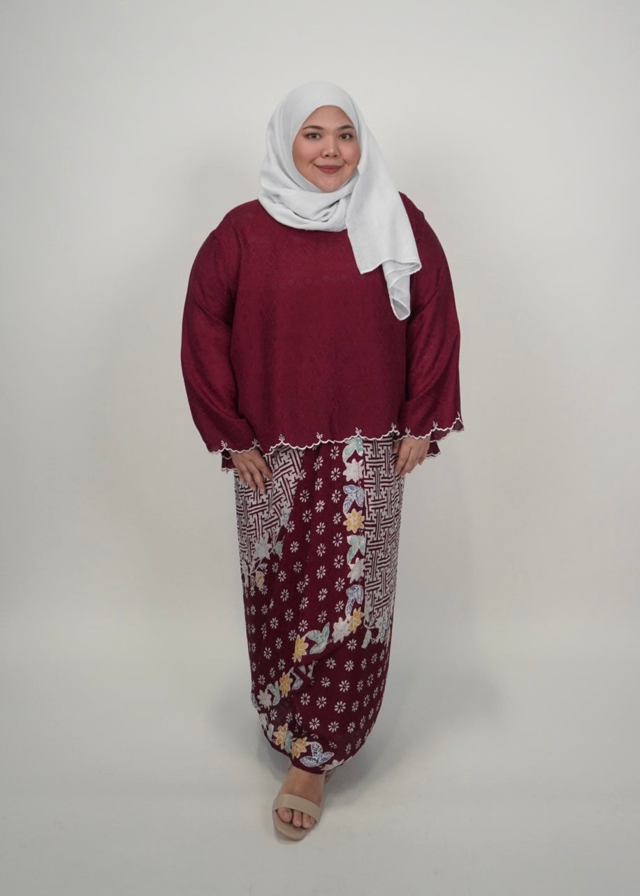 Chantiq Plus in Maroon