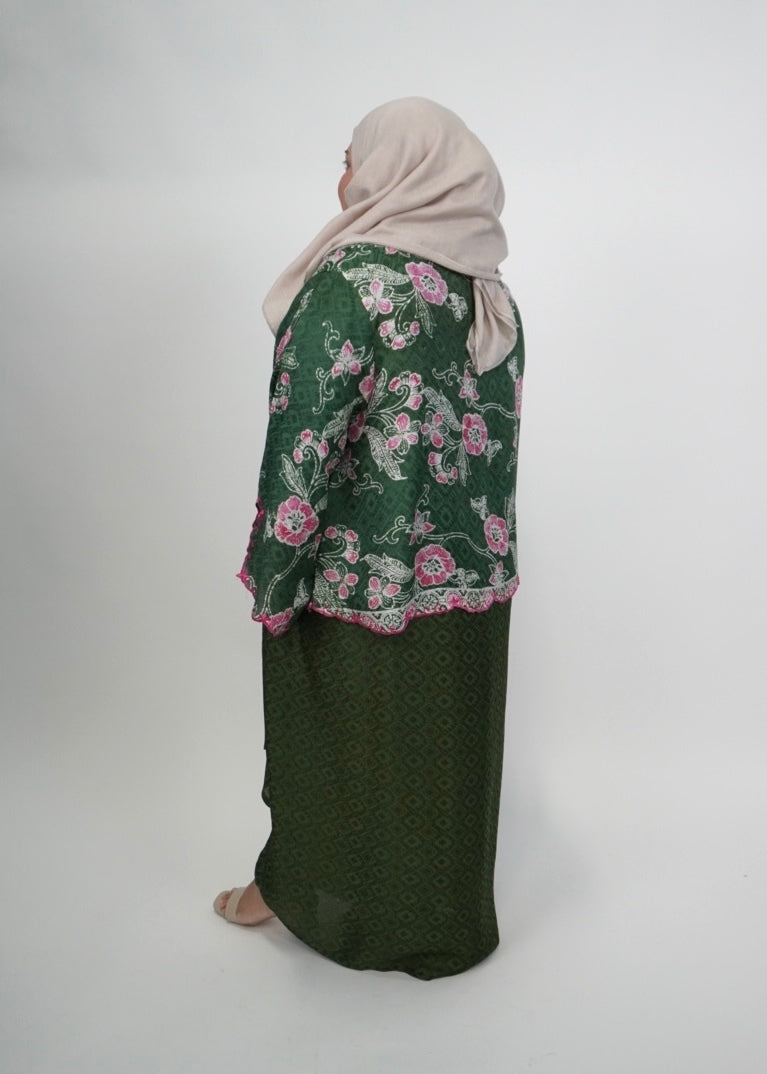 Chinta Plus in Dark Green