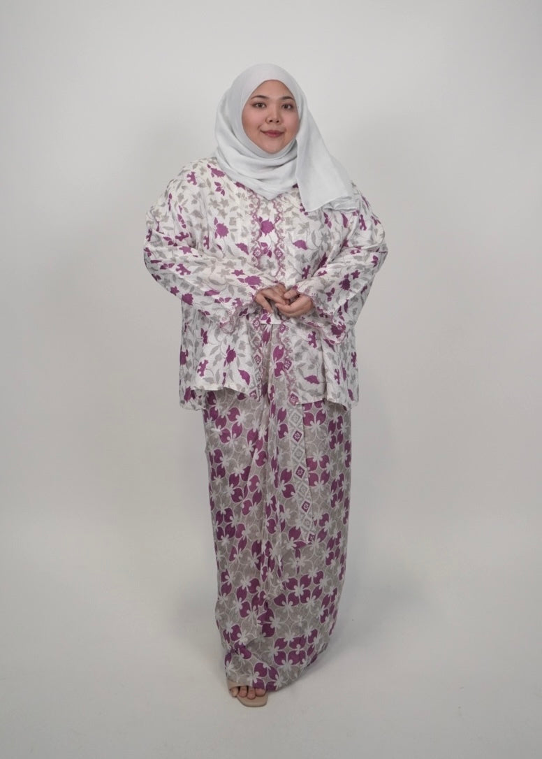 Kuntum Plus in Soft Grey Pink
