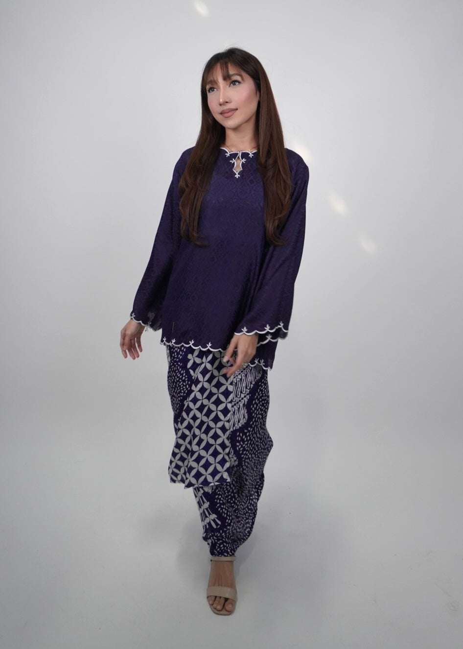 Chantiq in Dark Blue