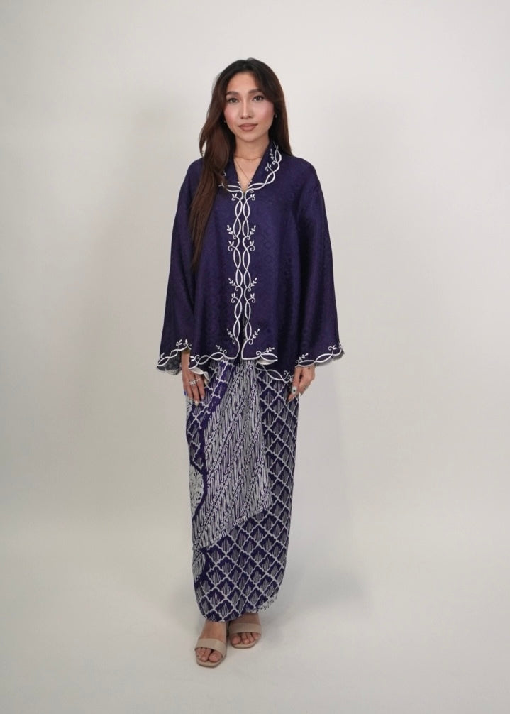 Qistina 2.0 in Dark Blue