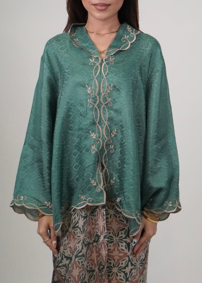 Qistina 2.0 in Pine