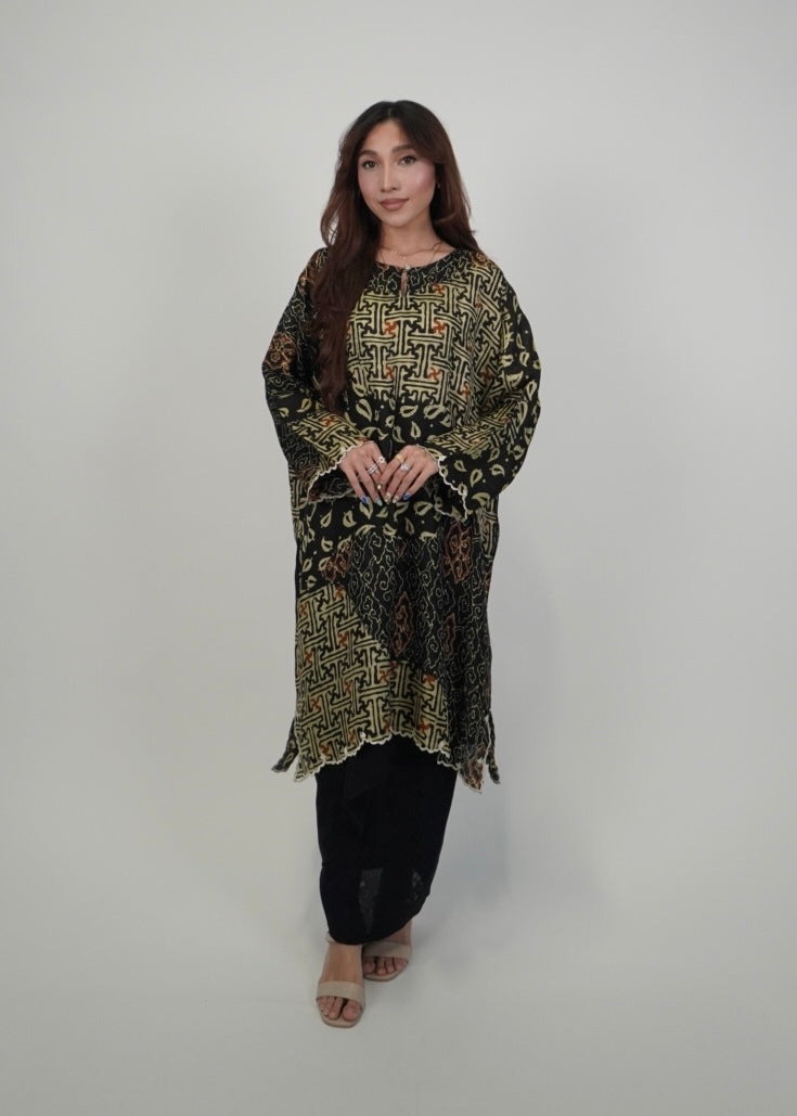 Chempaka in Black