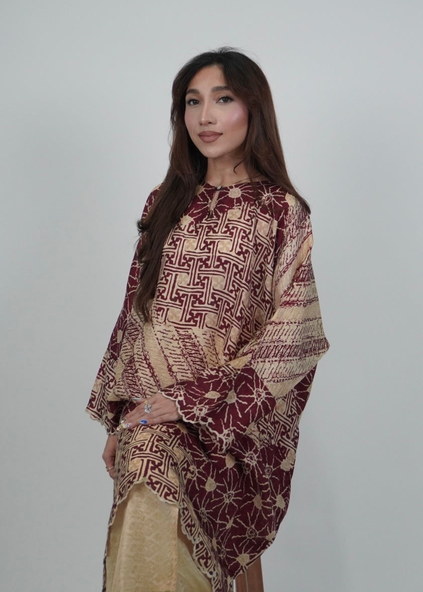 Chempaka in Maroon