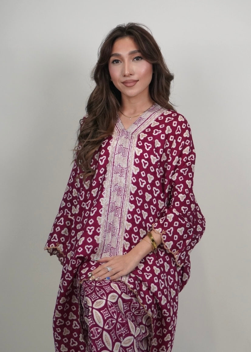 Saila Sulam in Maroon