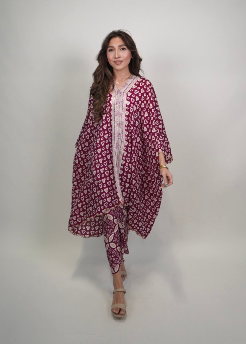 Saila Sulam in Maroon