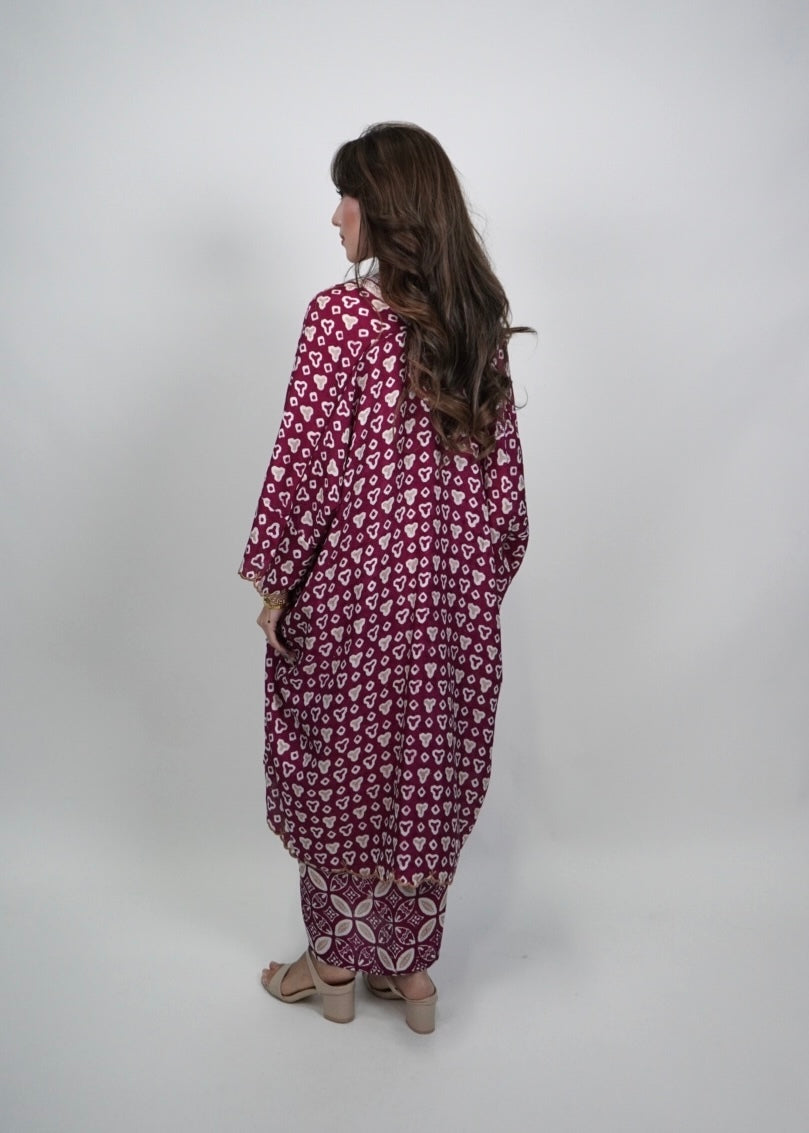 Saila Sulam in Maroon