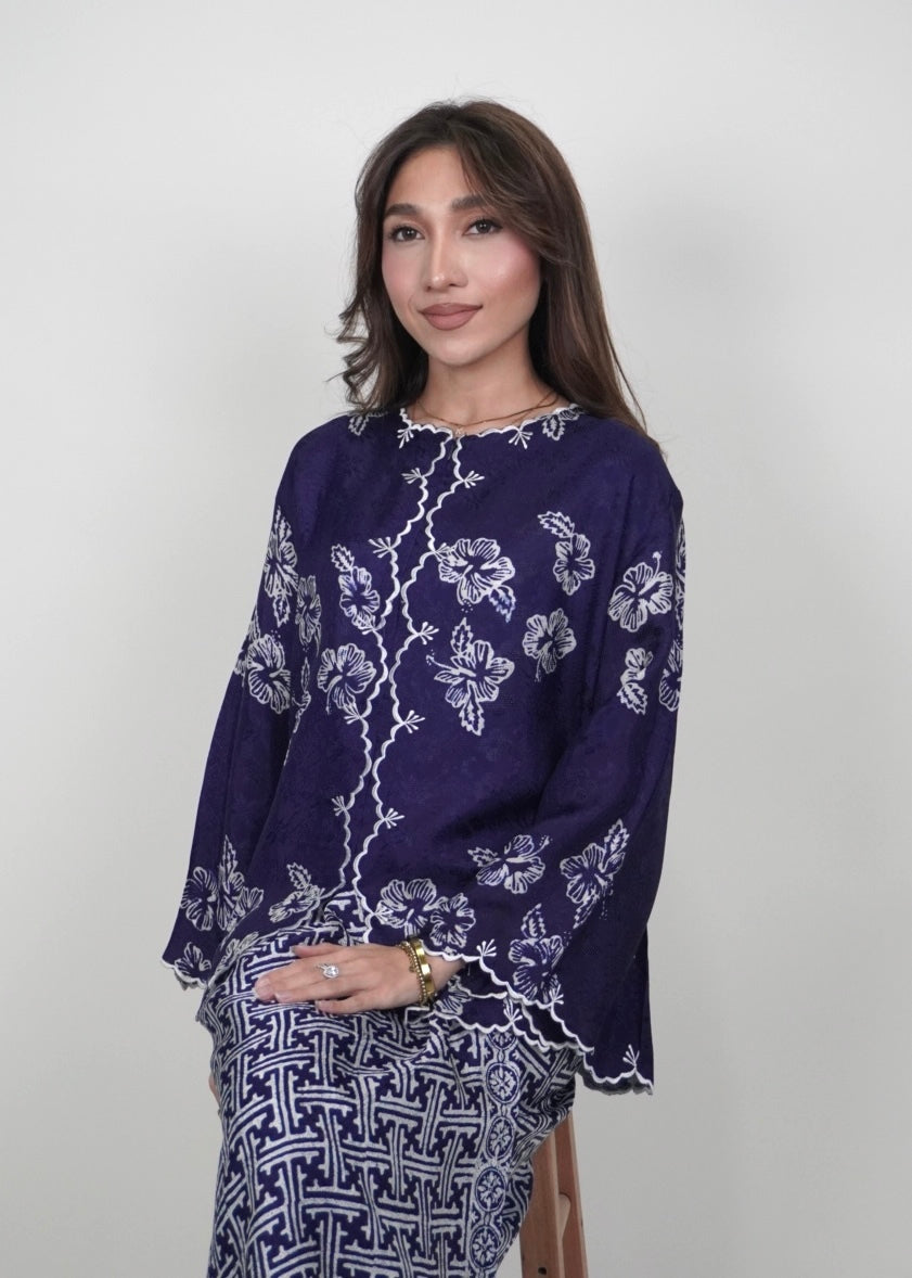 Qayla Hibiscus in Blue