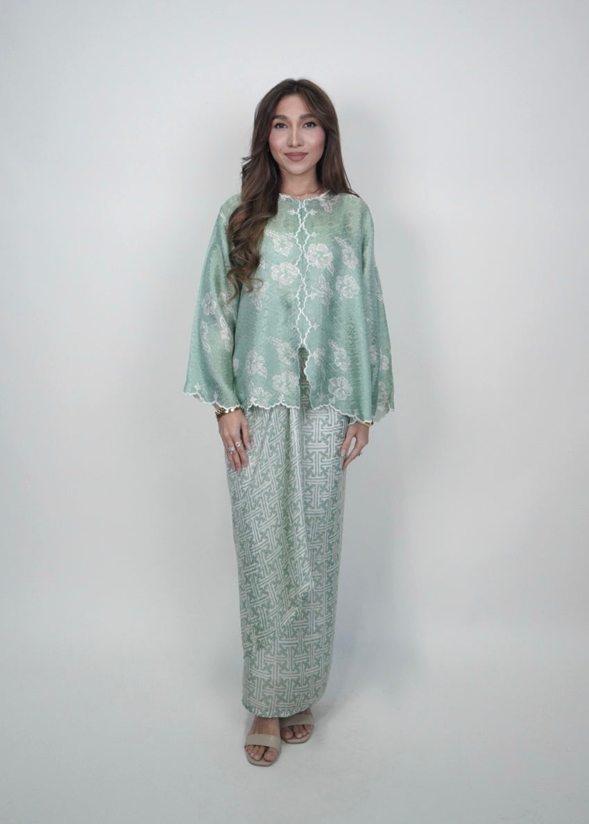 Qayla Hibiscus in Mint Green