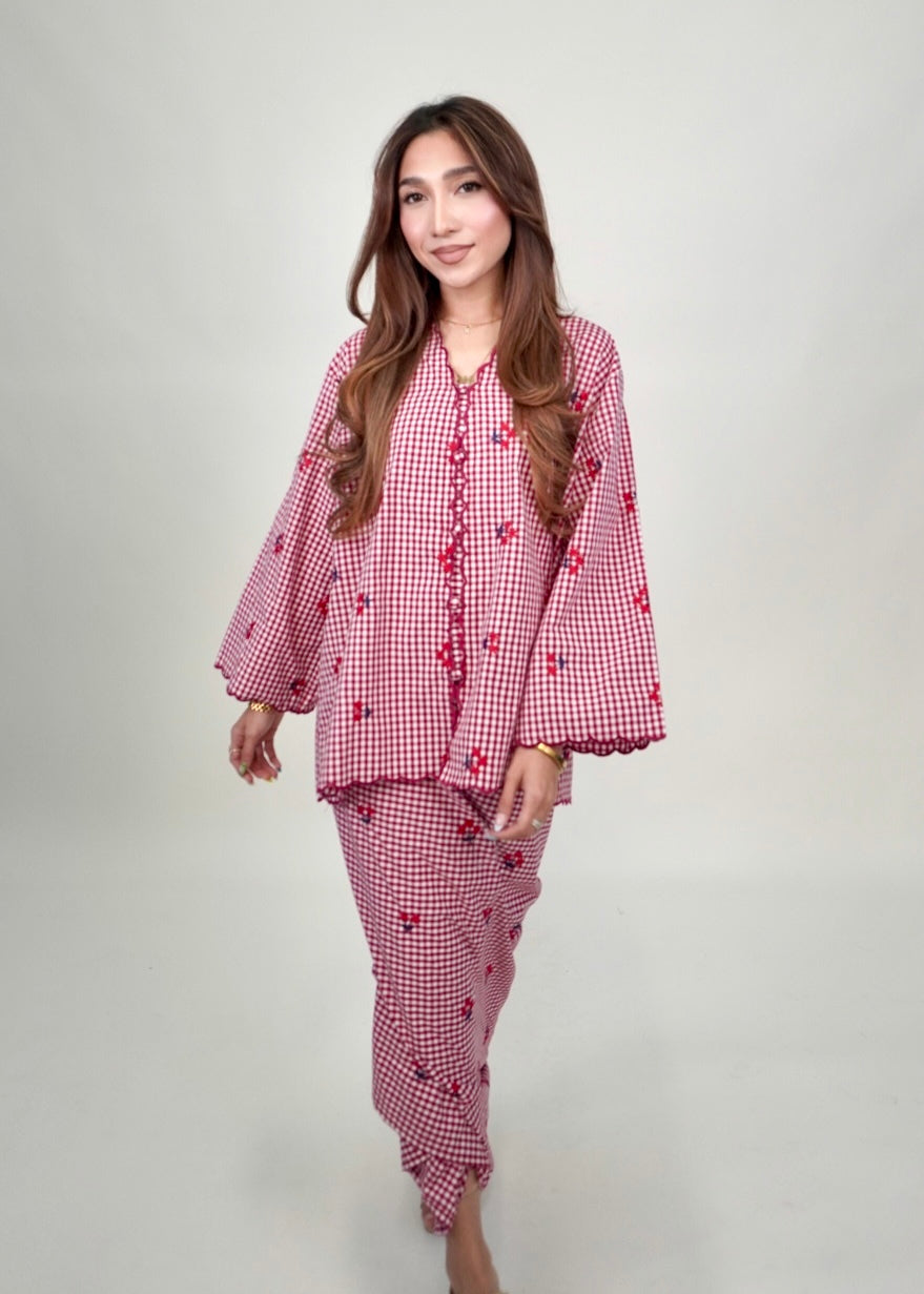 The Gingham Edit - Red