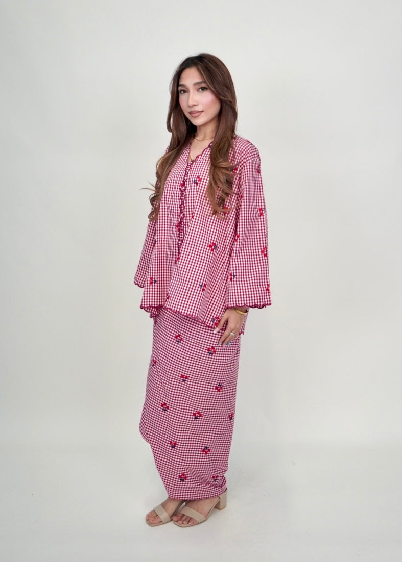 The Gingham Edit - Red