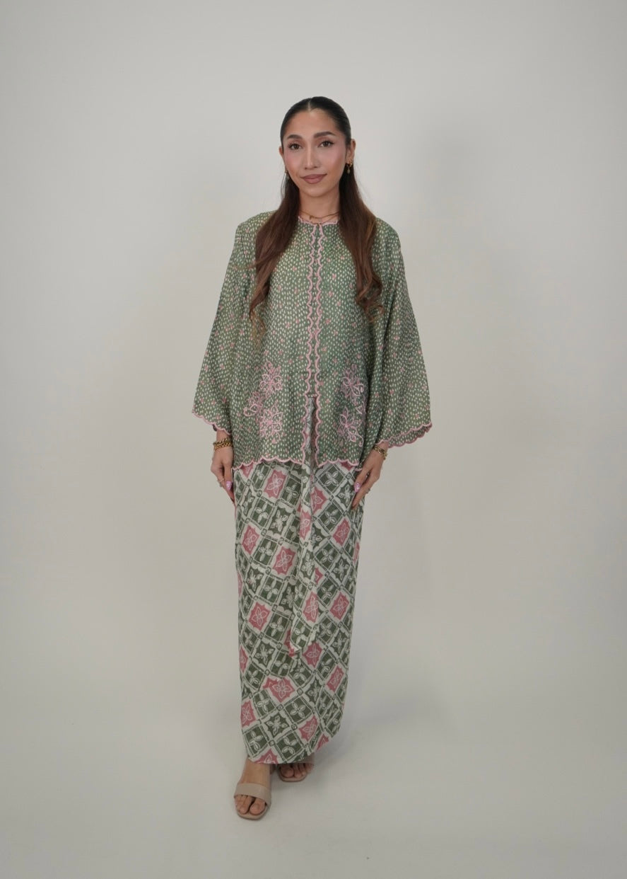 Qayla in Sweetpea