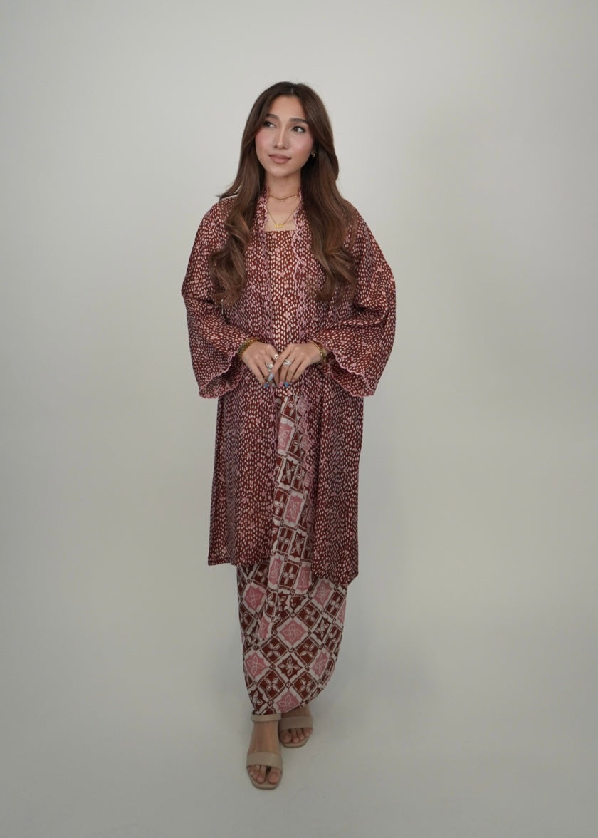 Kuntum Long in Dark Red
