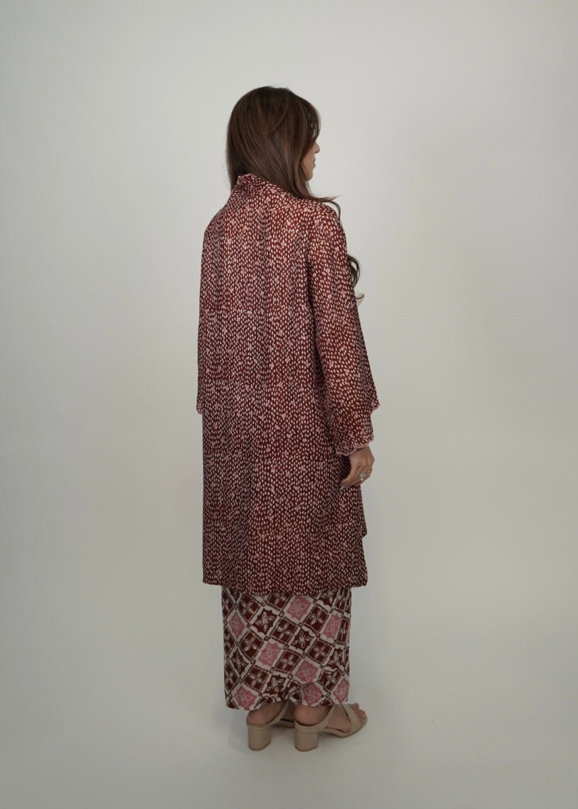 Kuntum Long in Dark Red