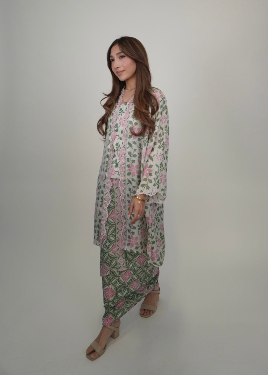 Kuntum Long in Sweet Pea