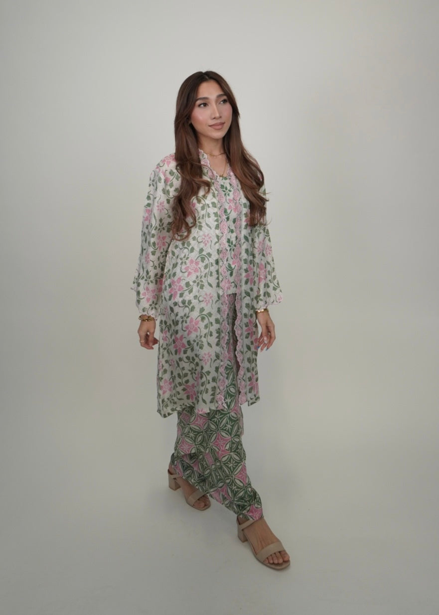 Kuntum Long in Sweet Pea