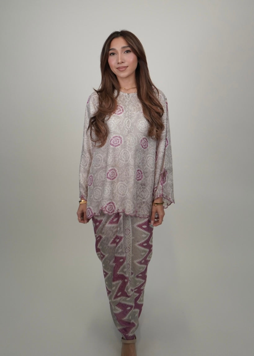 Chinta in Mulberry