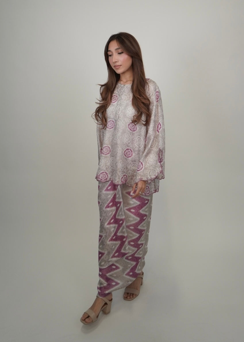 Chinta in Mulberry
