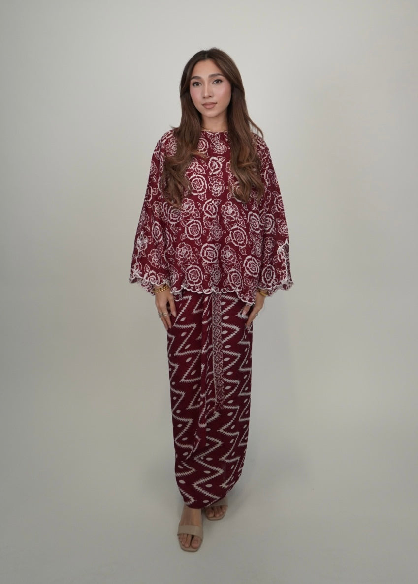 Chinta in Maroon