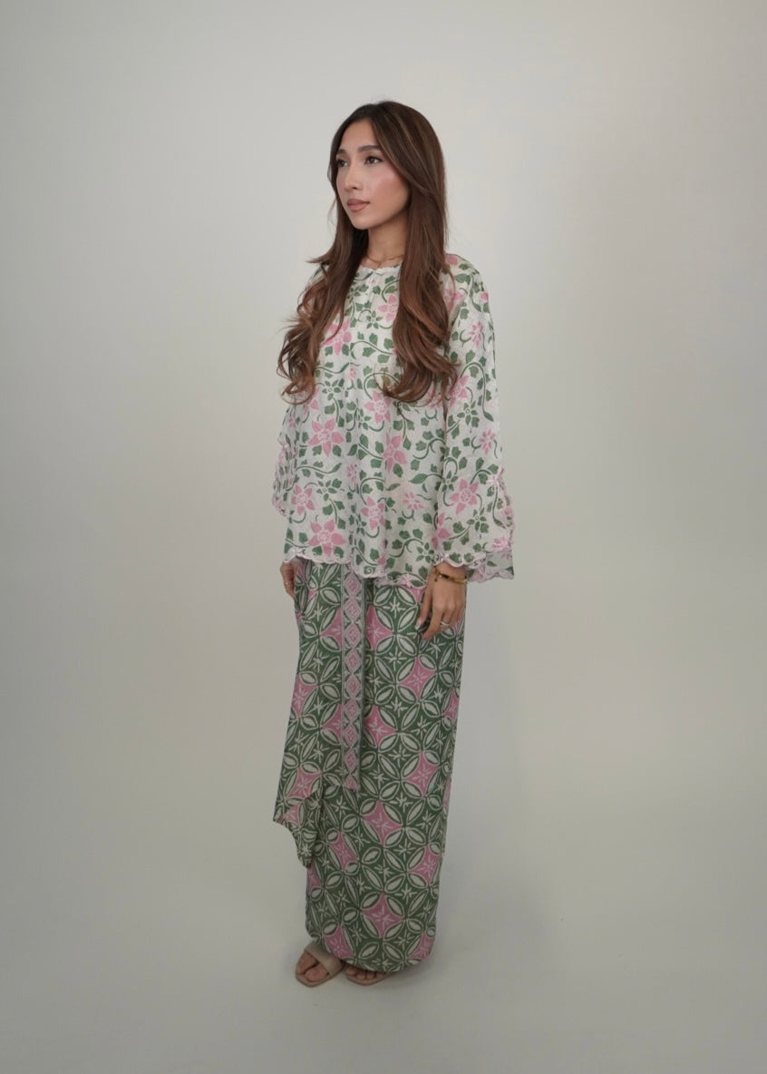 Chinta in Sweet Pea