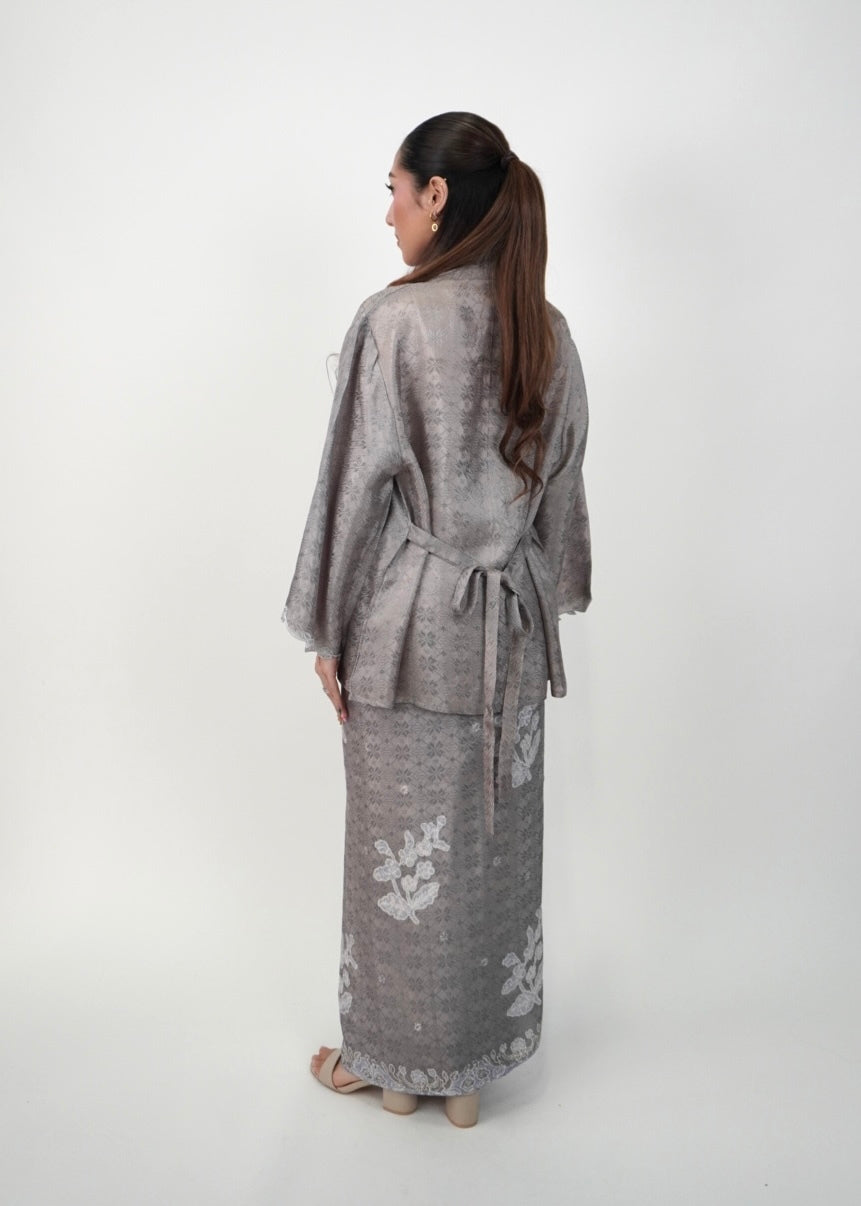 Ikat Kuntum in Grey