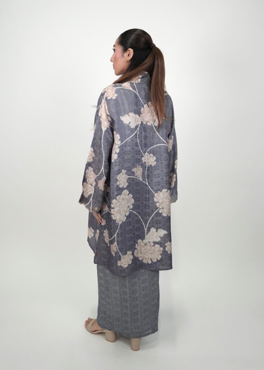 Kuntum Long in Ash Grey