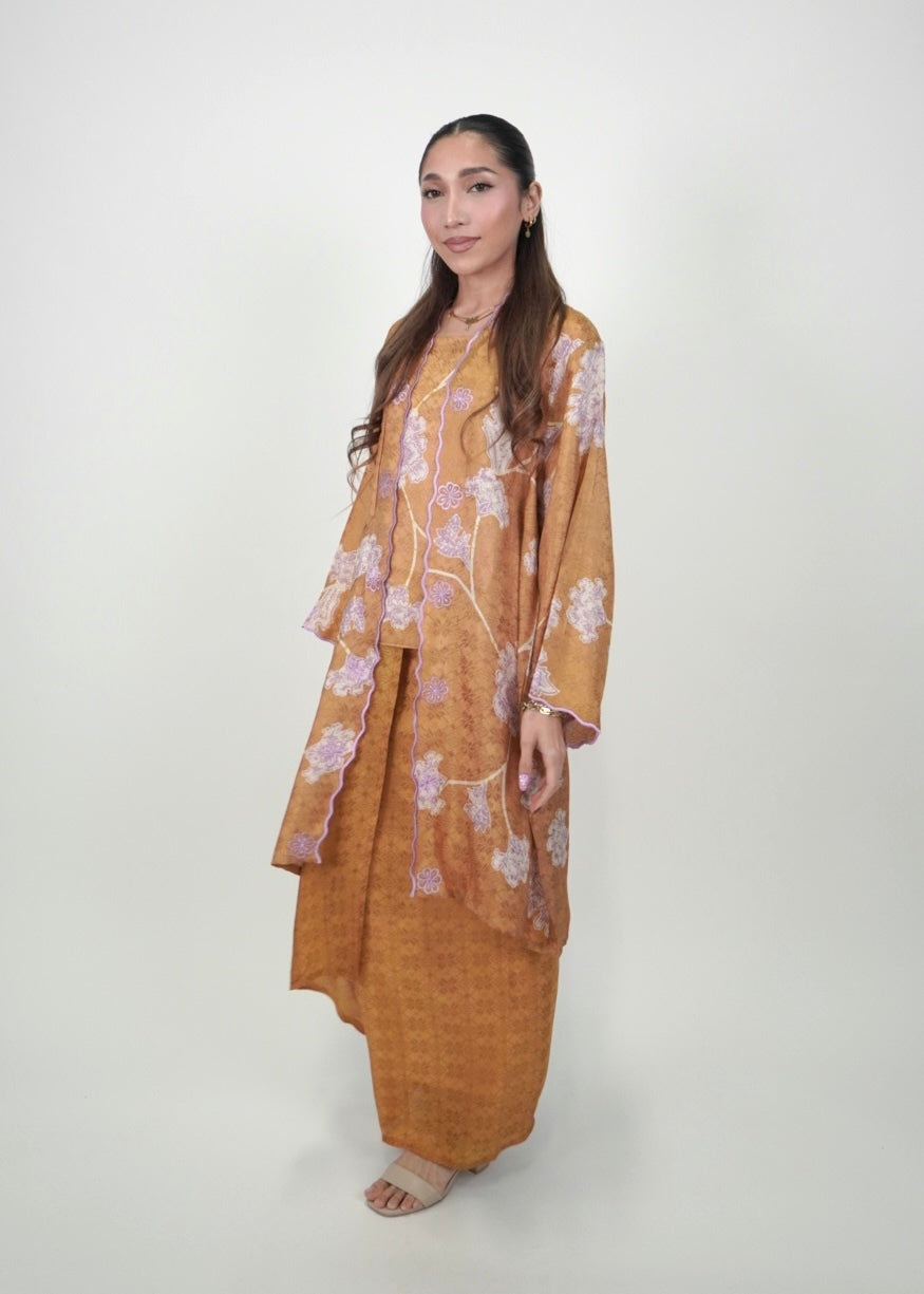Kuntum Long in Marigold