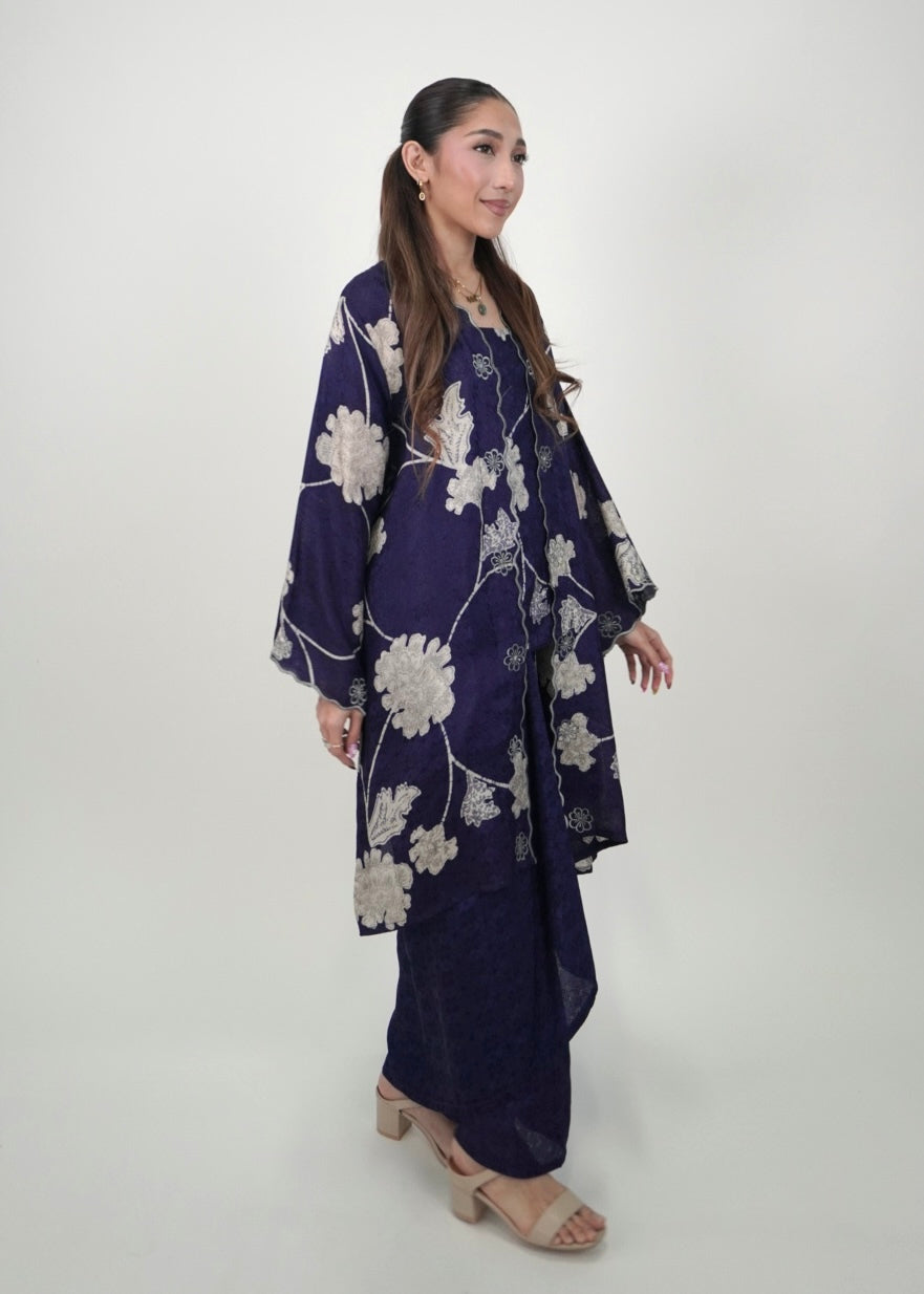 Kuntum Long in Oxford Blue