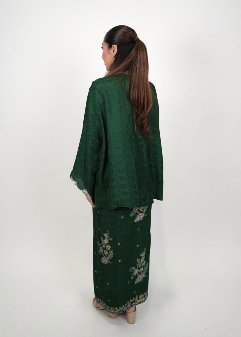 Qaseh in Dark Green