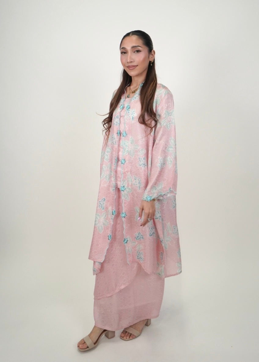 Kuntum Long Mekar in Blush Mint