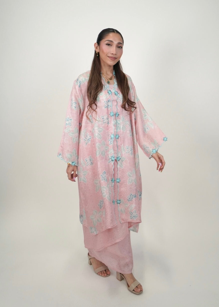 Kuntum Long Mekar in Blush Mint