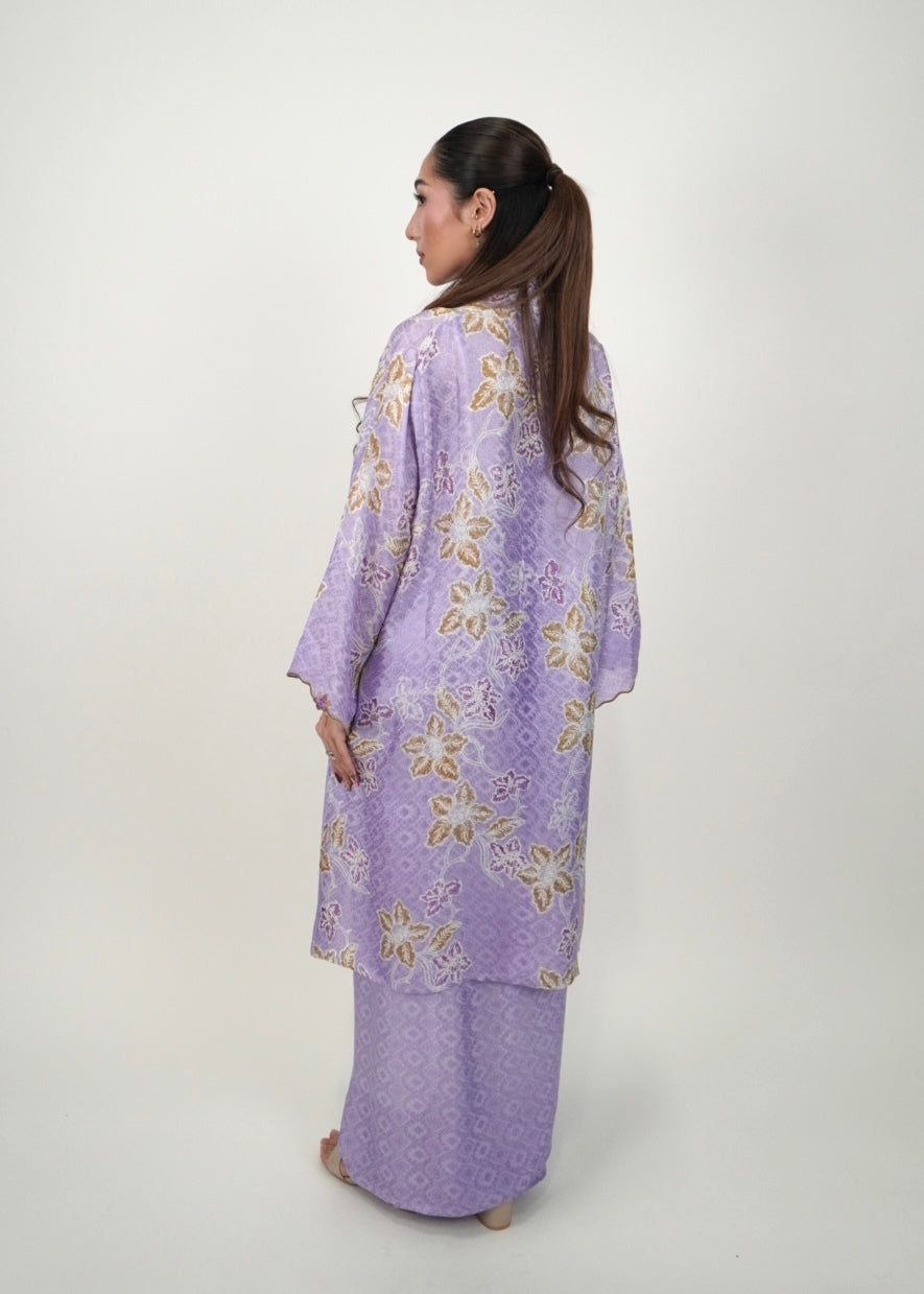 Kuntum Long Mekar in Lilac